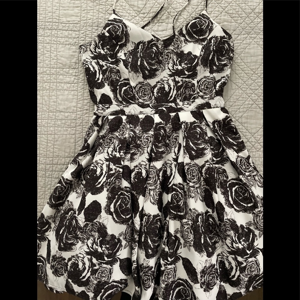 Women dress